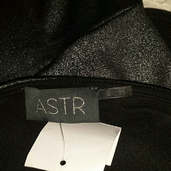 NWT ASTR Silver Criss-cross Back Dress Size S - Picture 5 of 6